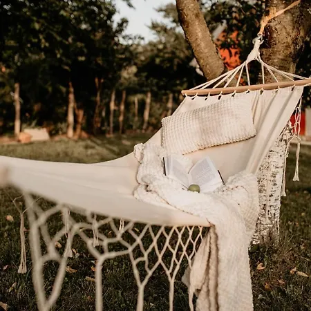 Vikendica Castanea Banja Zdrelo * Petrovac na Mlavi