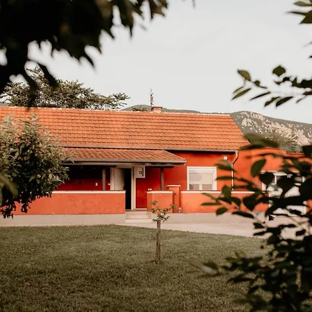 Hébergement de vacances Vikendica Castanea Banja Zdrelo Petrovac na Mlavi