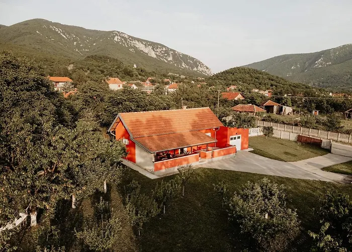 בית נופש Vikendica Castanea Banja Zdrelo פטרובאץ נה מלאבי