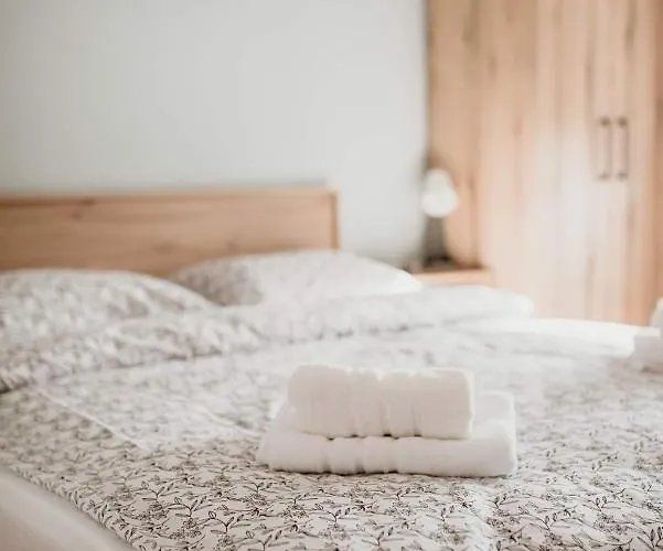 Vikendica Castanea Banja Zdrelo בית נופש *