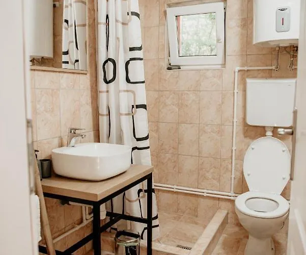 בית נופש Vikendica Castanea Banja Zdrelo *